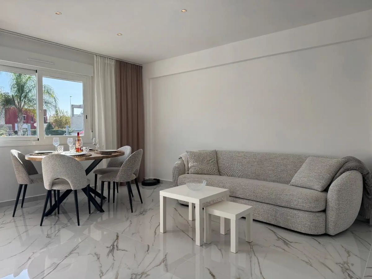 Townhouse in Torrevieja, Alicante, Spain 2 bedrooms, 94 sq.m. No. 189913
