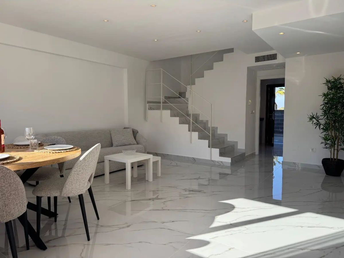 Townhouse in Torrevieja, Alicante, Spain 2 bedrooms, 94 sq.m. No. 189913