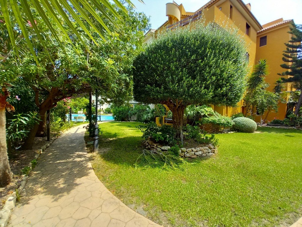 Apartamento en Punta Prima, Alicante, España 2 dormitorios, 125 m2 No. 189912