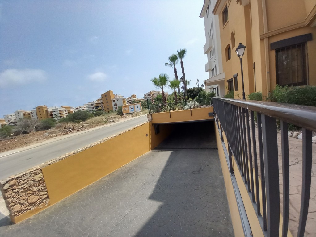 Apartamento en Punta Prima, Alicante, España 2 dormitorios, 125 m2 No. 189912