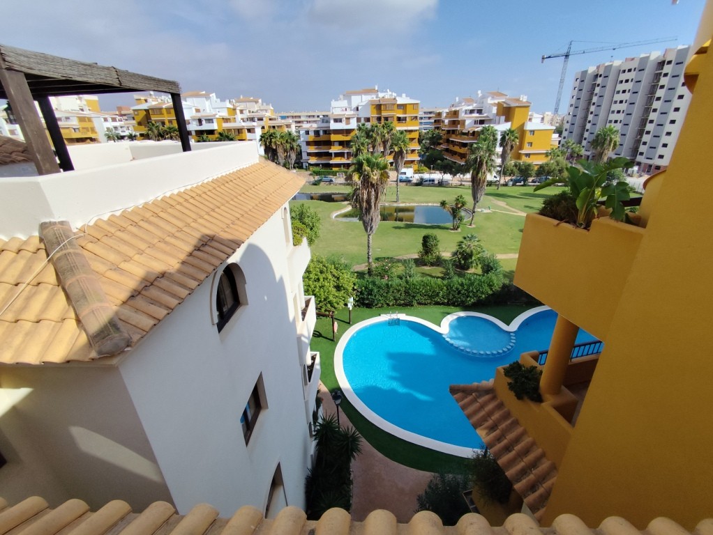 Apartamento en Punta Prima, Alicante, España 2 dormitorios, 125 m2 No. 189912