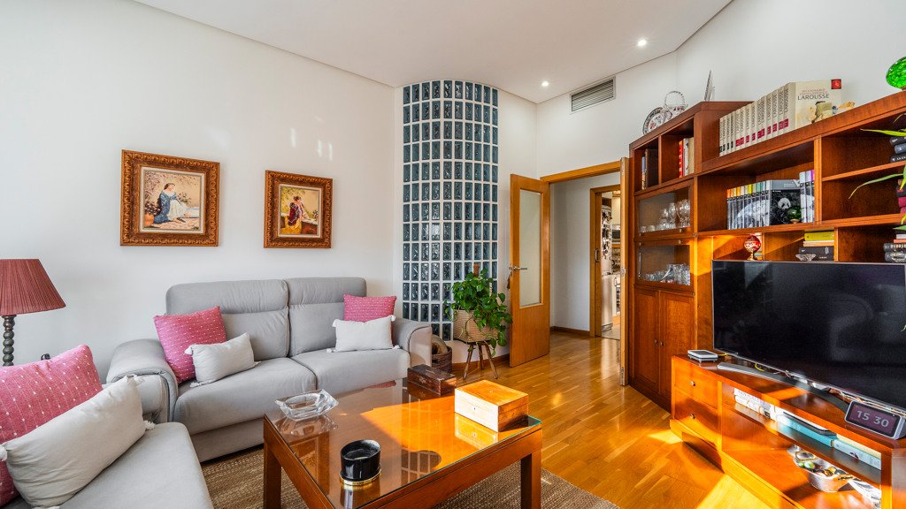 Kattohuoneisto Madrid, Espanja 3 makuuhuonetta, 181 m2 No. 106937