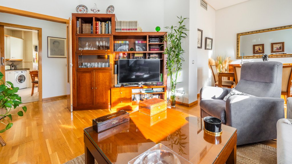 Kattohuoneisto Madrid, Espanja 3 makuuhuonetta, 181 m2 No. 106937