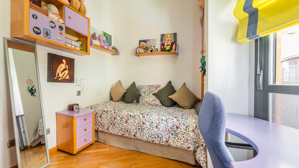 Kattohuoneisto Madrid, Espanja 3 makuuhuonetta, 181 m2 No. 106937