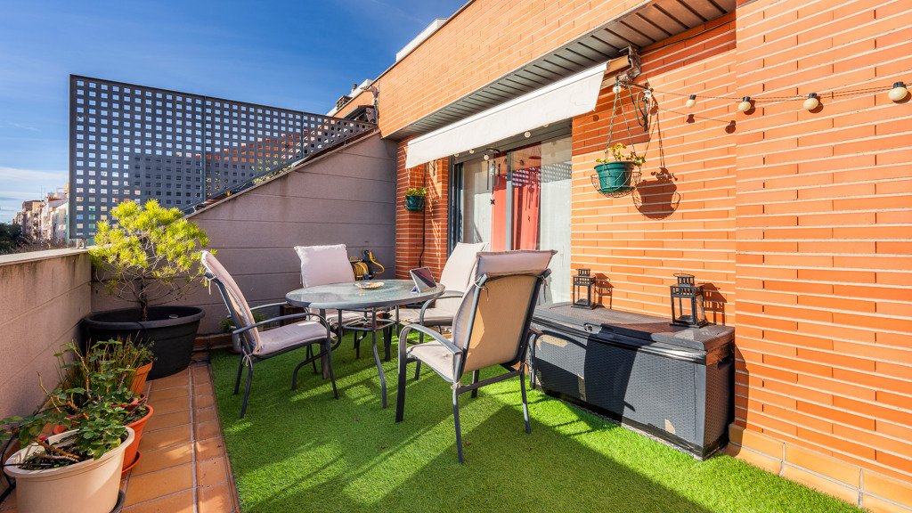 Kattohuoneisto Madrid, Espanja 3 makuuhuonetta, 181 m2 No. 106937