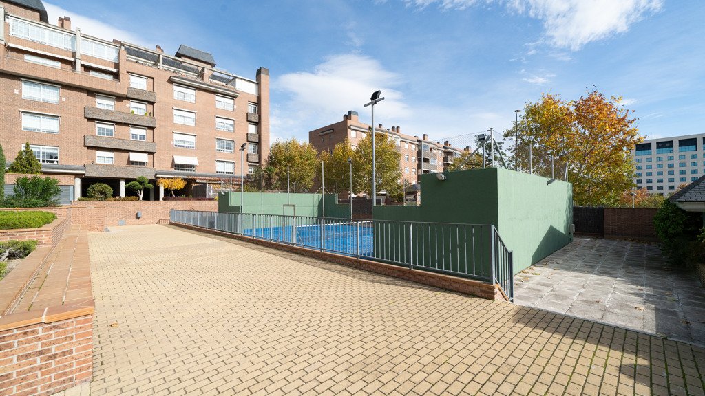 Dzīvoklis San Sebastian de los Reyes, Madrid, Spānijā 2 istabas, 398 m2 Nr. 106940