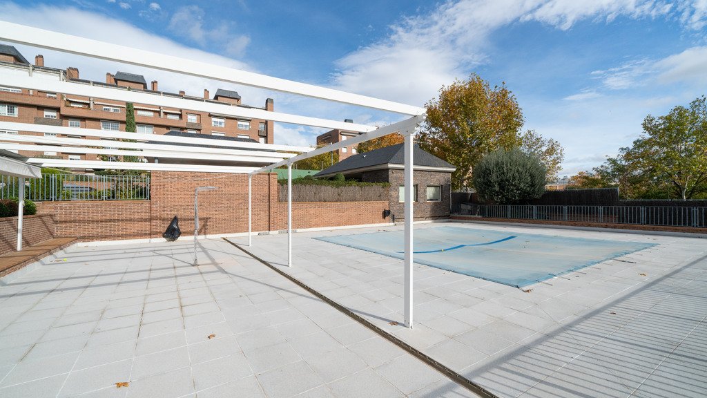 Dzīvoklis San Sebastian de los Reyes, Madrid, Spānijā 2 istabas, 398 m2 Nr. 106940