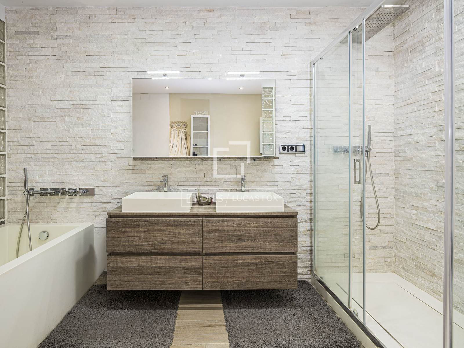 Huvila Bellaterra, Barcelona, Espanja 5 makuuhuonetta, 226 m2 No. 196237
