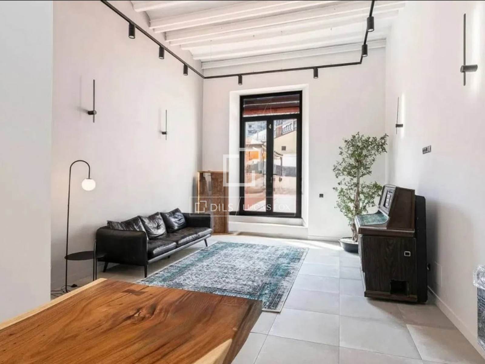 Apartment à Barcelona, Espagne 4 chambres, 132 m2 No. 196238
