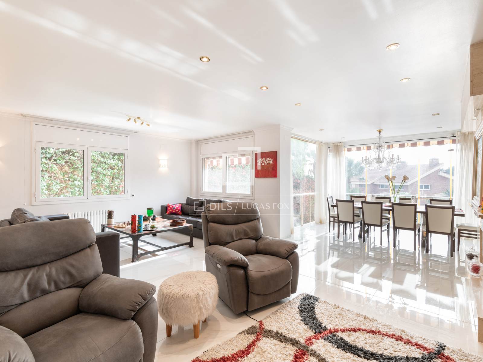 Villa in Castelldefels, Barcelona, Spain 5 bedrooms, 406 sq.m. No. 196241
