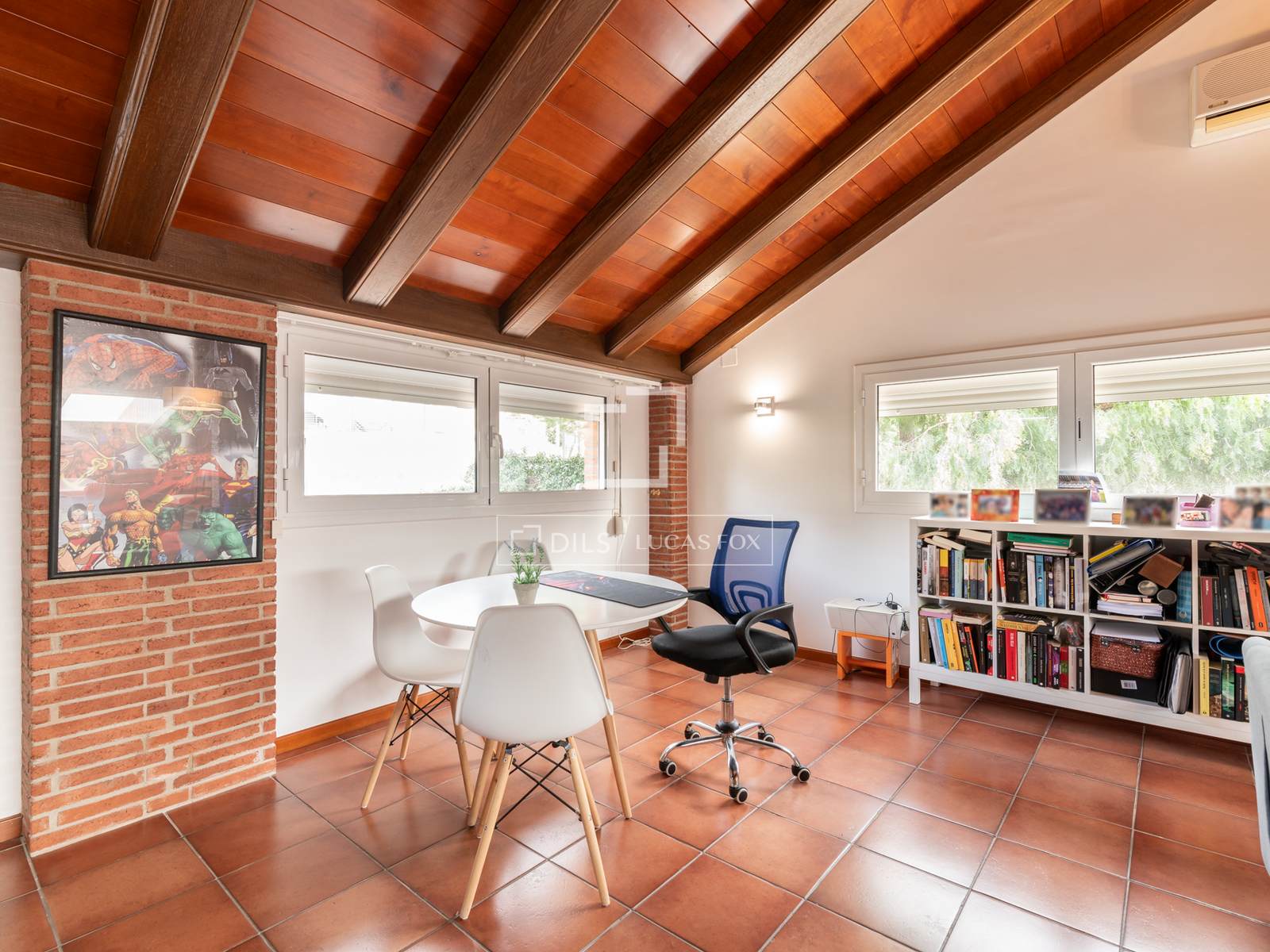 Villa in Castelldefels, Barcelona, Spain 5 bedrooms, 406 sq.m. No. 196241