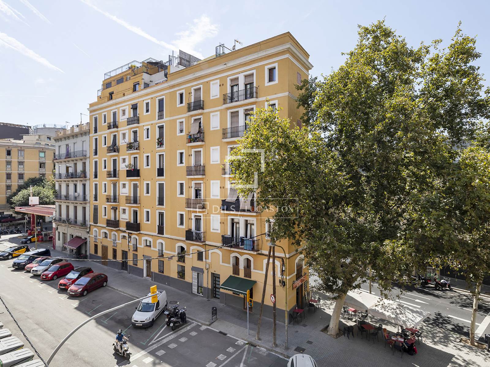 Apartment in Barcelona, Spain 3 bedrooms, 355 sq.m. No. 196240