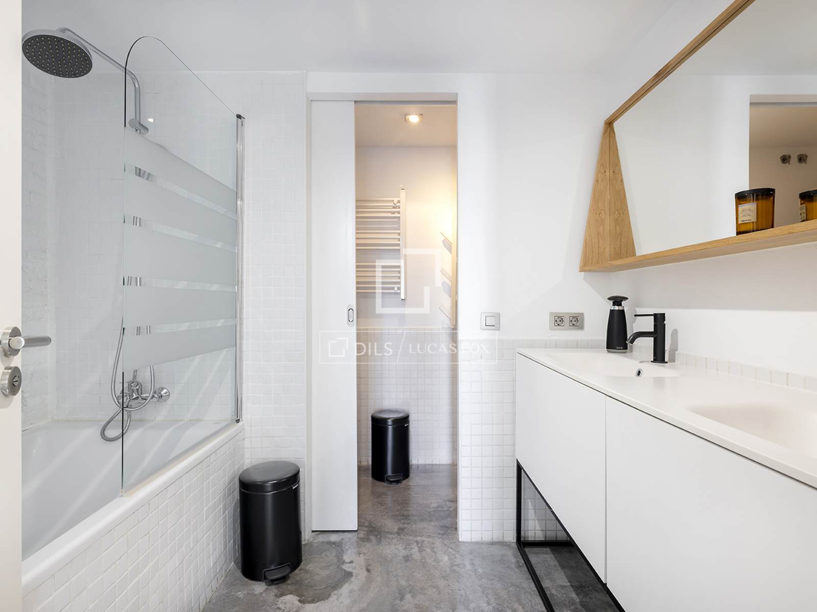 Apartment in Barcelona, Spain 3 bedrooms, 355 sq.m. No. 196240