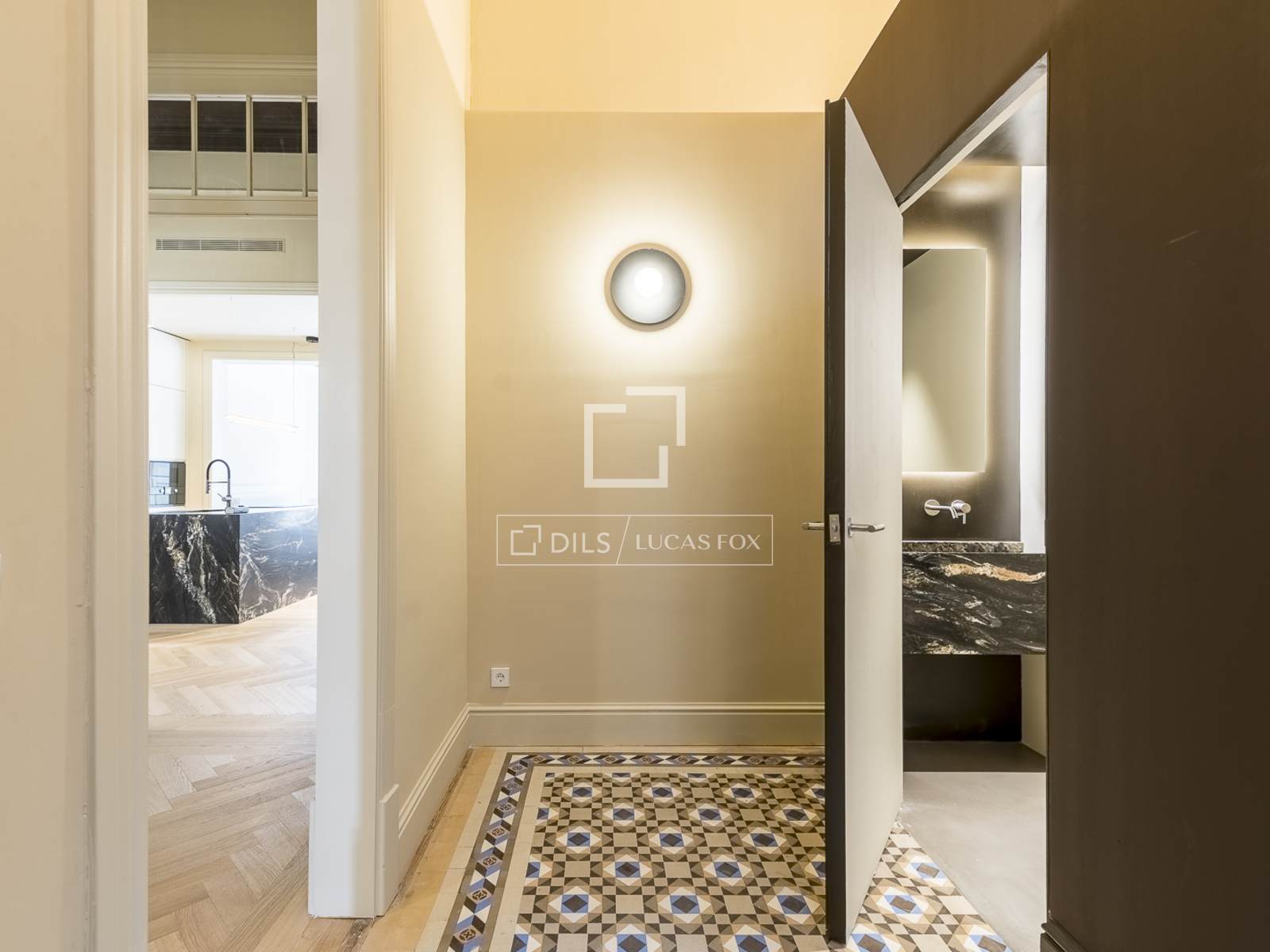 Appartamento a Barcelona, Spagna 3 camere da letto, 204 mq. N° 196236