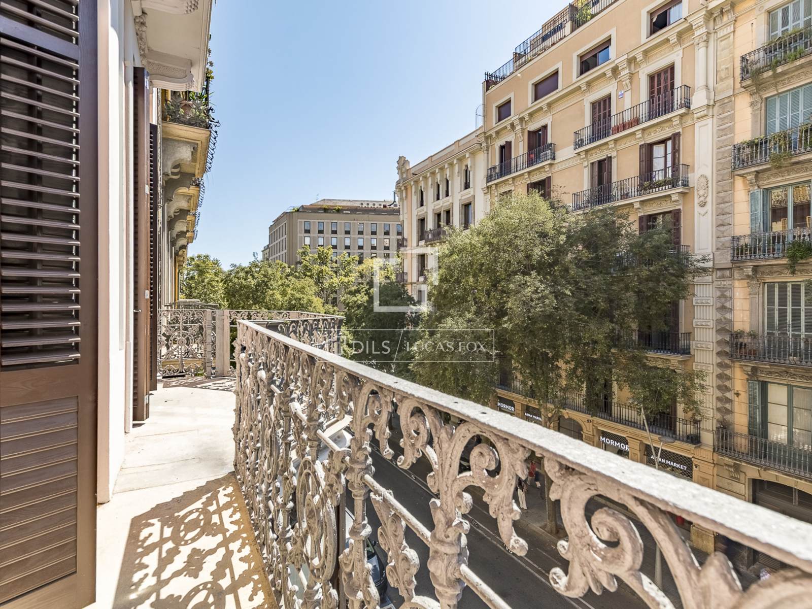 Appartamento a Barcelona, Spagna 3 camere da letto, 204 mq. N° 196236
