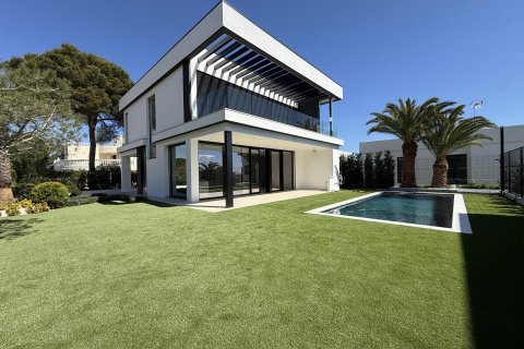 Hus i Platja D'aro, Girona, Spanien 4 sovrum, 364 kvm. Nr. 162997