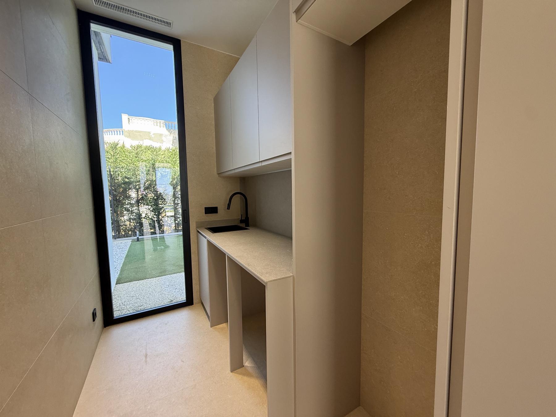 Talo Platja D'aro, Girona, Espanja 4 makuuhuonetta, 364 m2 No. 162997