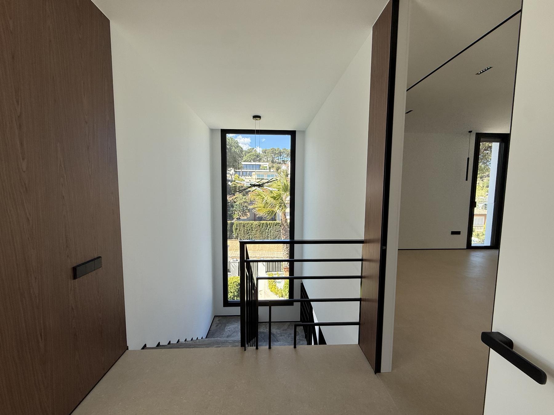 Talo Platja D'aro, Girona, Espanja 4 makuuhuonetta, 364 m2 No. 162997