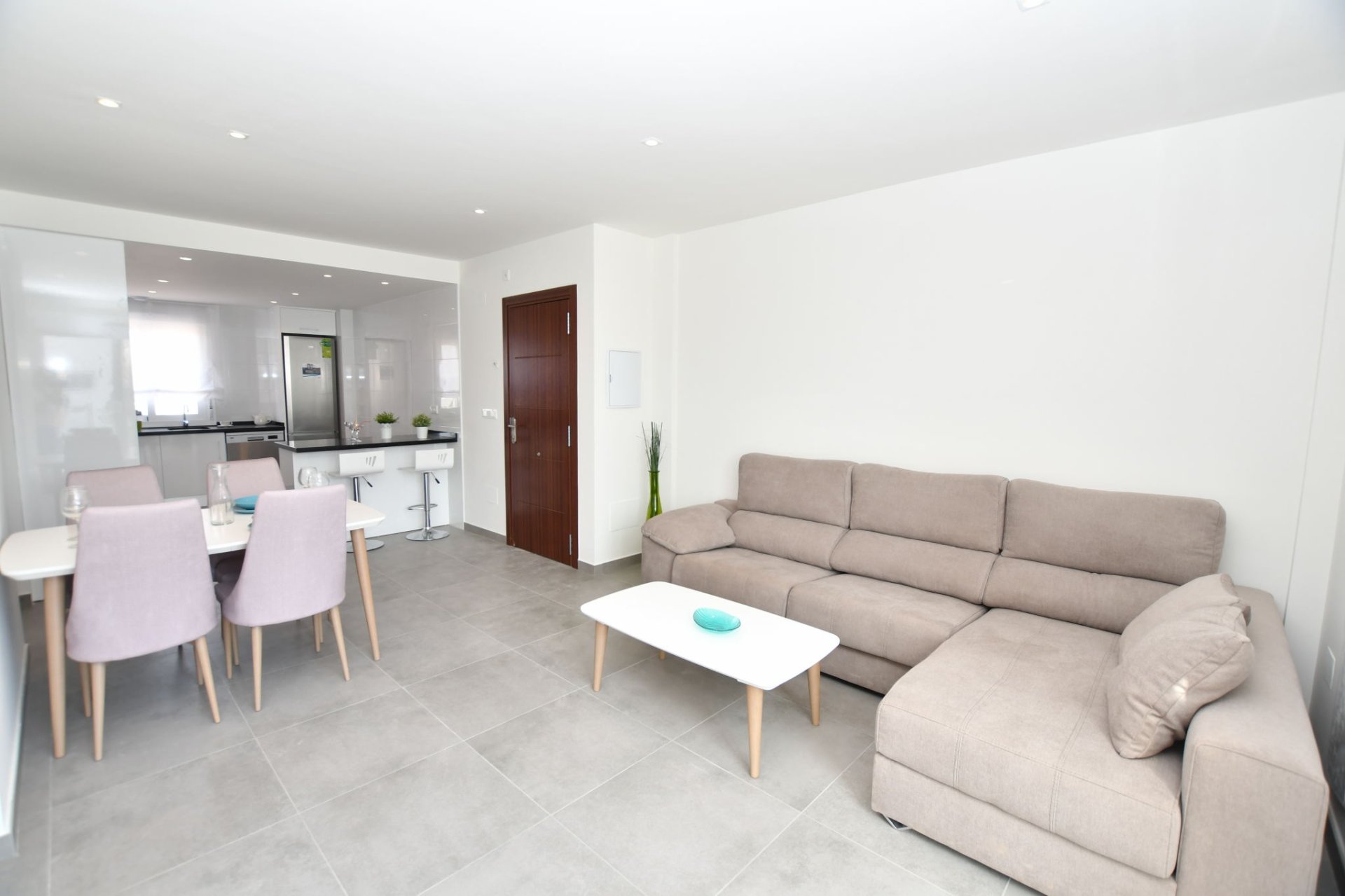 Apartamento en San Miguel de Salinas, Alicante, España 2 dormitorios, 75 m2 No. 177301