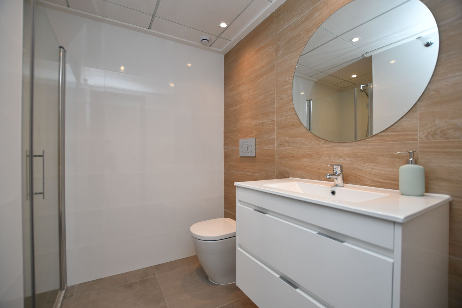 Apartamento en San Miguel de Salinas, Alicante, España 2 dormitorios, 75 m2 No. 177301