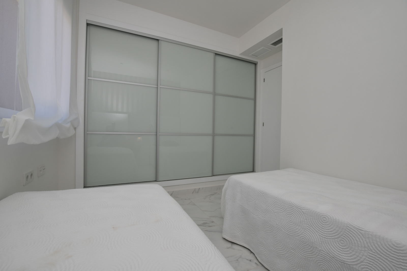 Apartamento en San Miguel de Salinas, Alicante, España 2 dormitorios, 75 m2 No. 177301