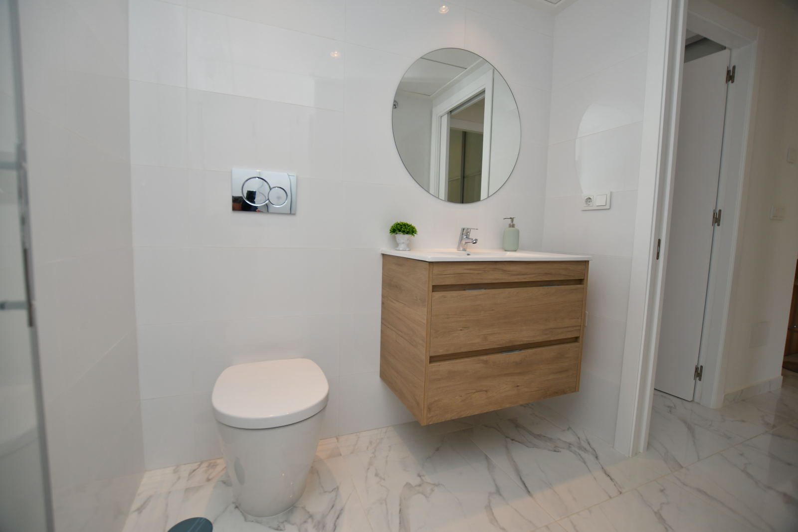 Apartamento en San Miguel de Salinas, Alicante, España 2 dormitorios, 75 m2 No. 177301