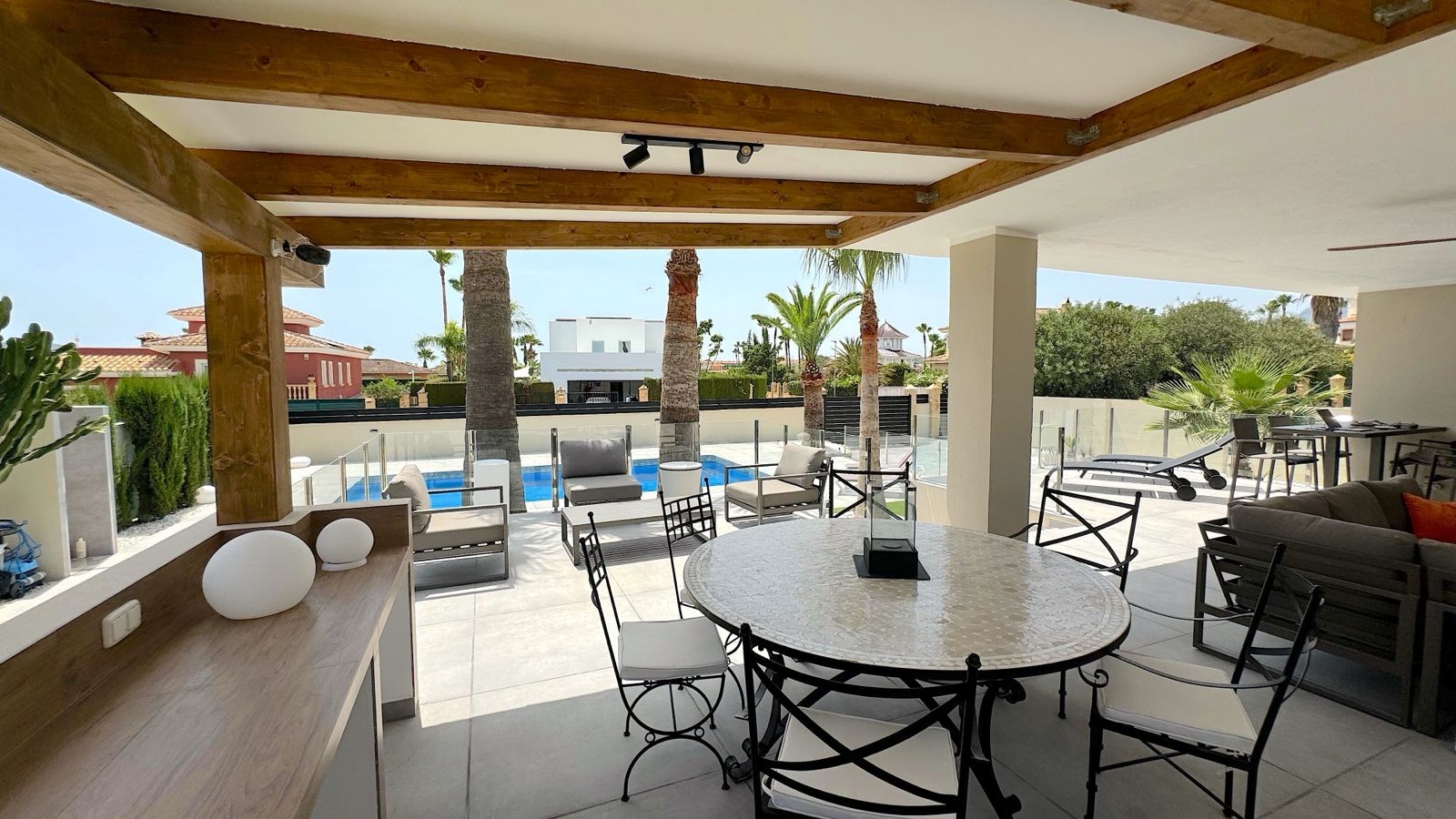Villa i Albir, Alicante, Spanien 4 sovrum, 350 kvm. Nr. 179597