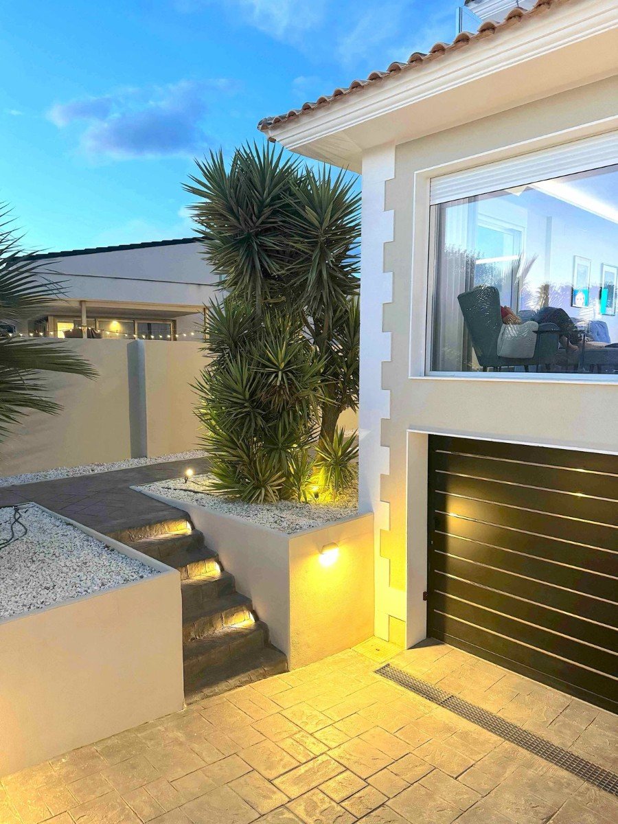 Villa i Albir, Alicante, Spanien 4 sovrum, 350 kvm. Nr. 179597