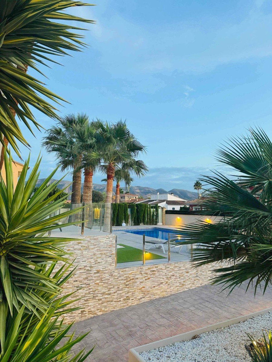 Villa i Albir, Alicante, Spanien 4 sovrum, 350 kvm. Nr. 179597