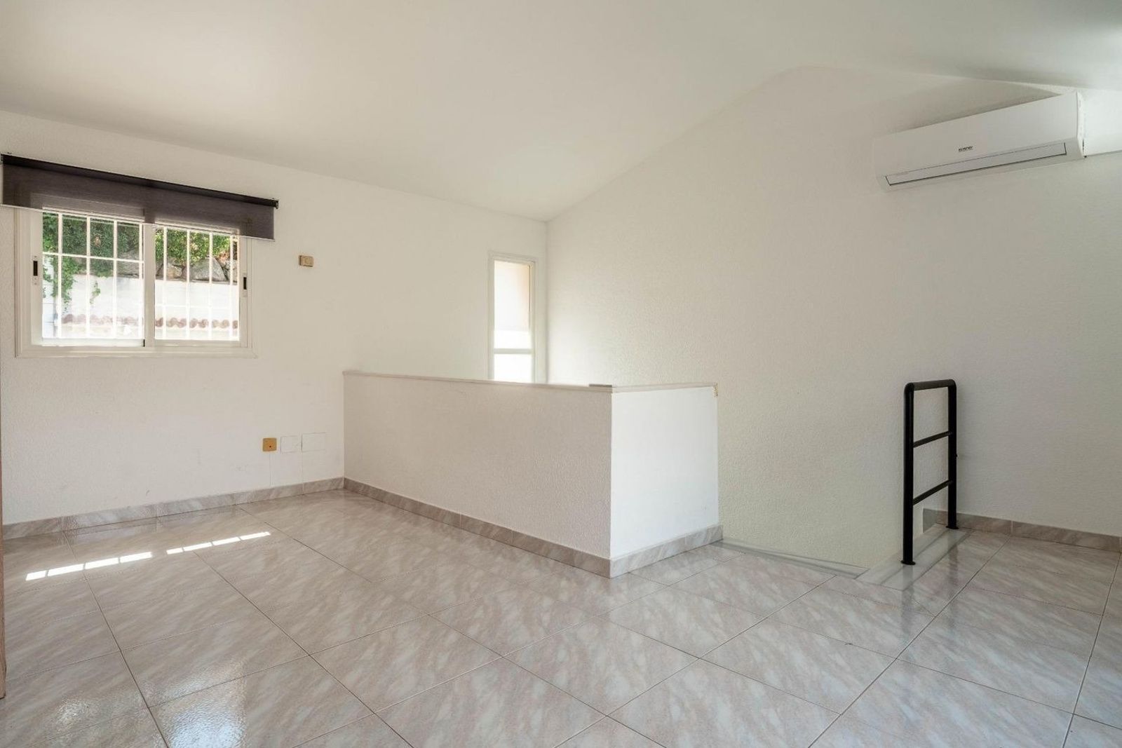 Radhus i Sitges, Barcelona, Spanien 4 sovrum, 171 kvm. Nr. 167614