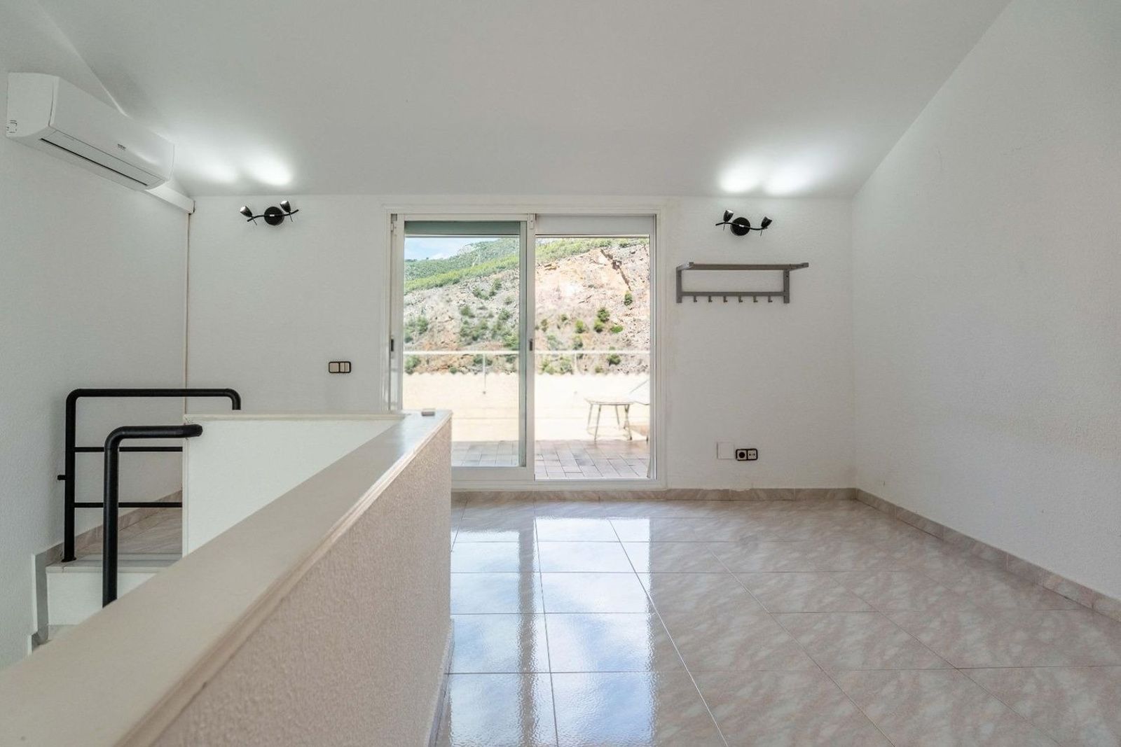 Radhus i Sitges, Barcelona, Spanien 4 sovrum, 171 kvm. Nr. 167614