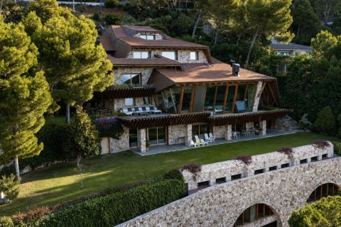 Māja Llafranc, Girona, Spānijā 9 istabas, 2400 m2 Nr. 167615