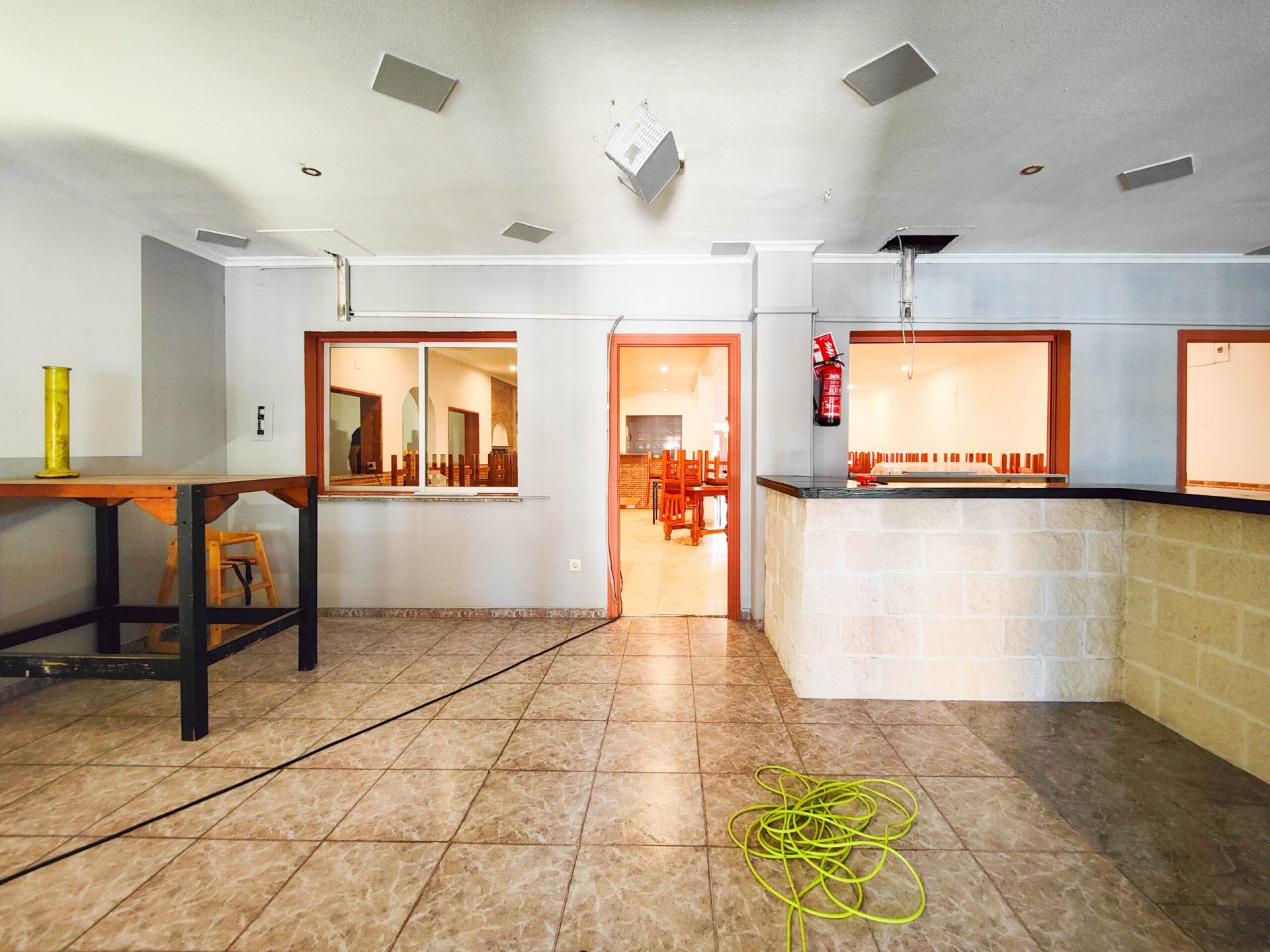 Liikekiinteistö Torrevieja, Alicante, Espanja 6 makuuhuonetta, 270 m2 No. 151829