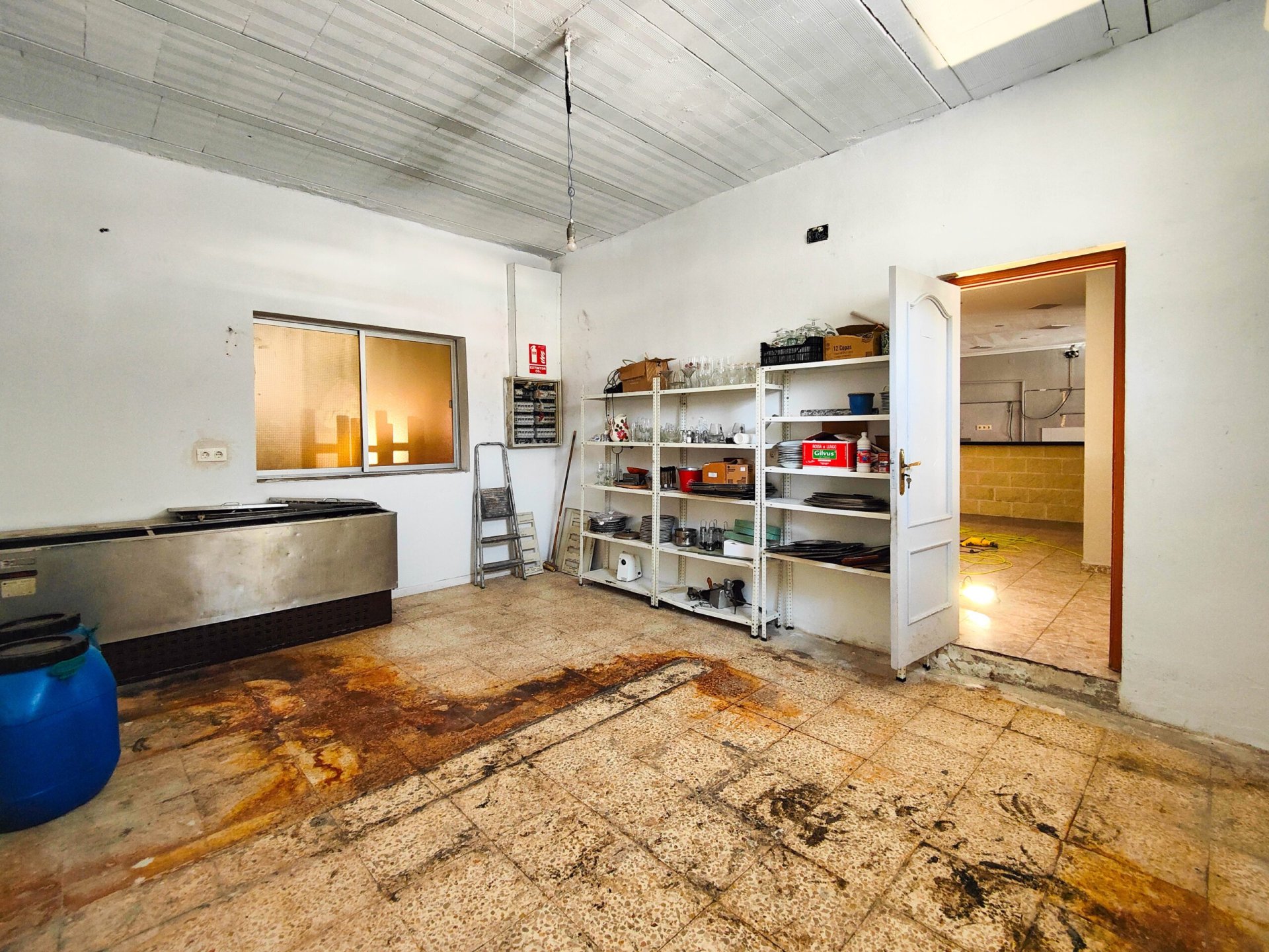 Liikekiinteistö Torrevieja, Alicante, Espanja 6 makuuhuonetta, 270 m2 No. 151829