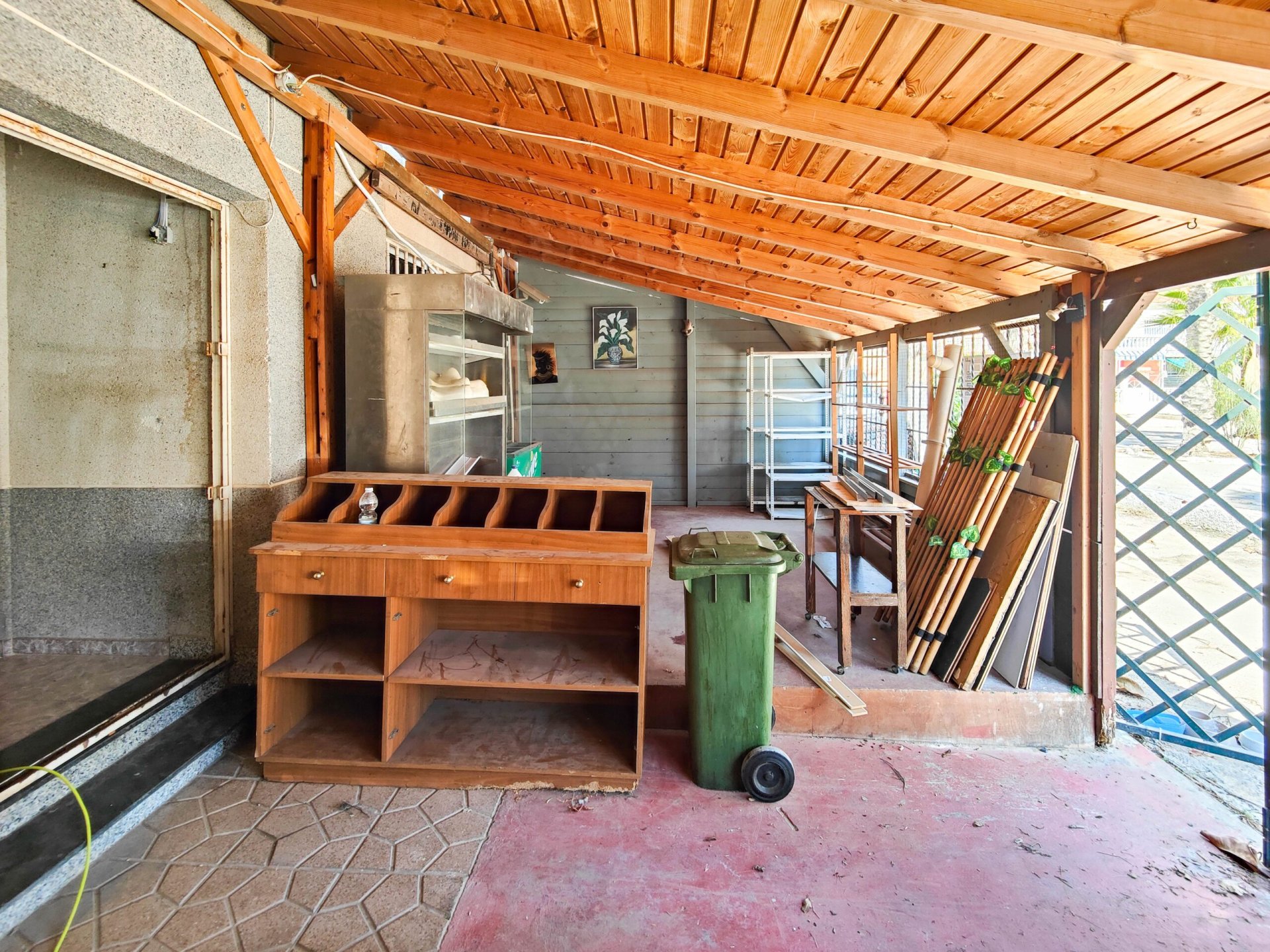 Liikekiinteistö Torrevieja, Alicante, Espanja 6 makuuhuonetta, 270 m2 No. 151829