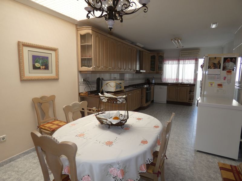 Willa w Almoradi, Alicante, Hiszpania 4 sypialnie, 405 mkw. nr 151835