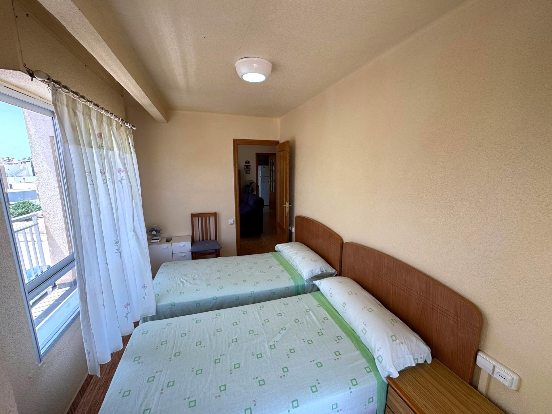 Appartamento a Torrevieja, Alicante, Spagna 3 camere da letto, 80 mq. N° 190102