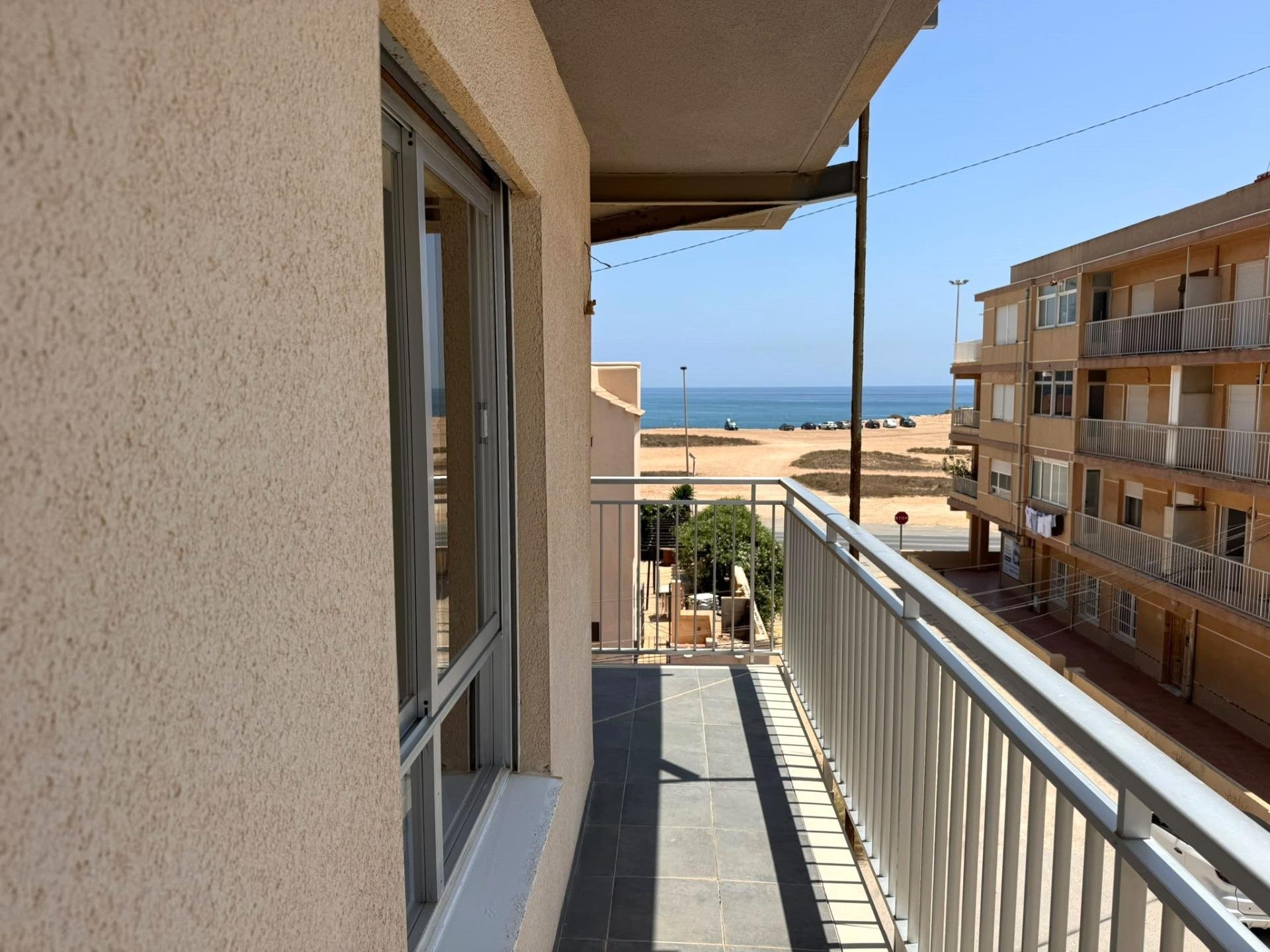 Appartamento a Torrevieja, Alicante, Spagna 3 camere da letto, 80 mq. N° 190102