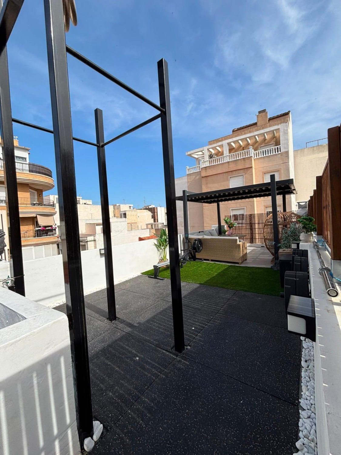 Villa à Torrevieja, Alicante, Espagne 4 chambres, 180 m2 No. 190182