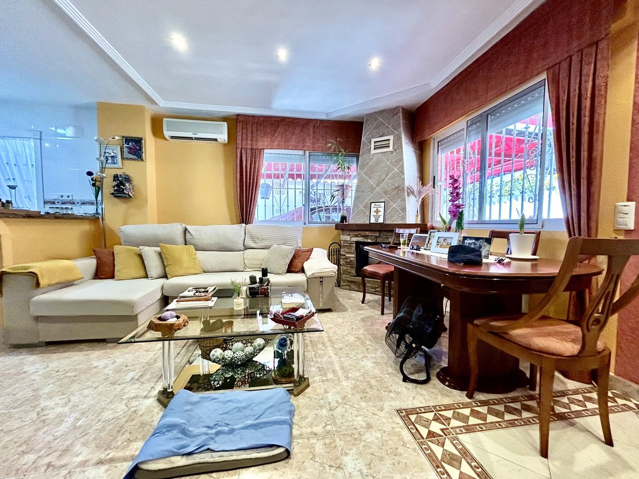 Townhouse in Torrevieja, Alicante, Spain 2 bedrooms, 71 sq.m. No. 190179
