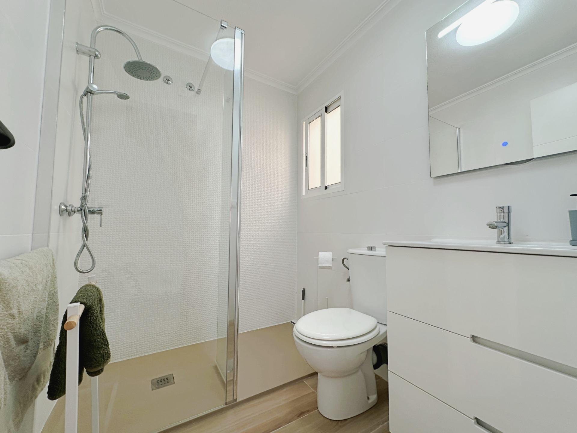 Casa adosada en La Zenia, Alicante, España 3 dormitorios, 110 m2 No. 190181