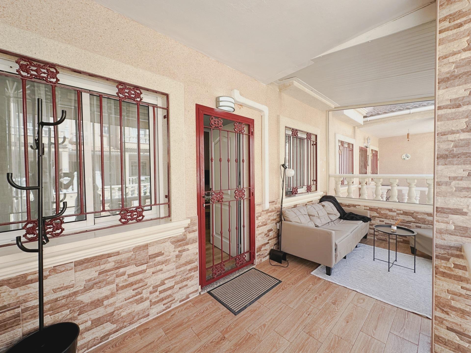 Casa adosada en La Zenia, Alicante, España 3 dormitorios, 110 m2 No. 190181