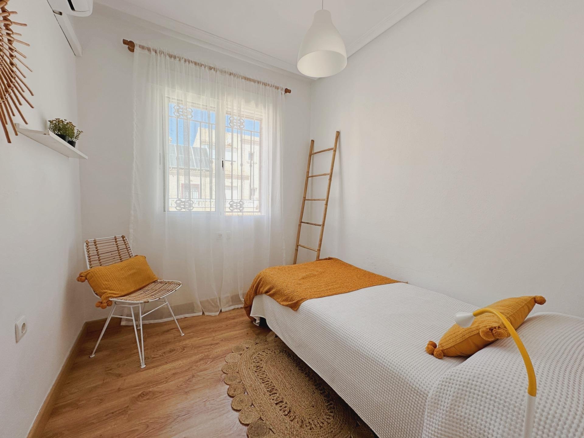 Casa adosada en La Zenia, Alicante, España 3 dormitorios, 110 m2 No. 190181