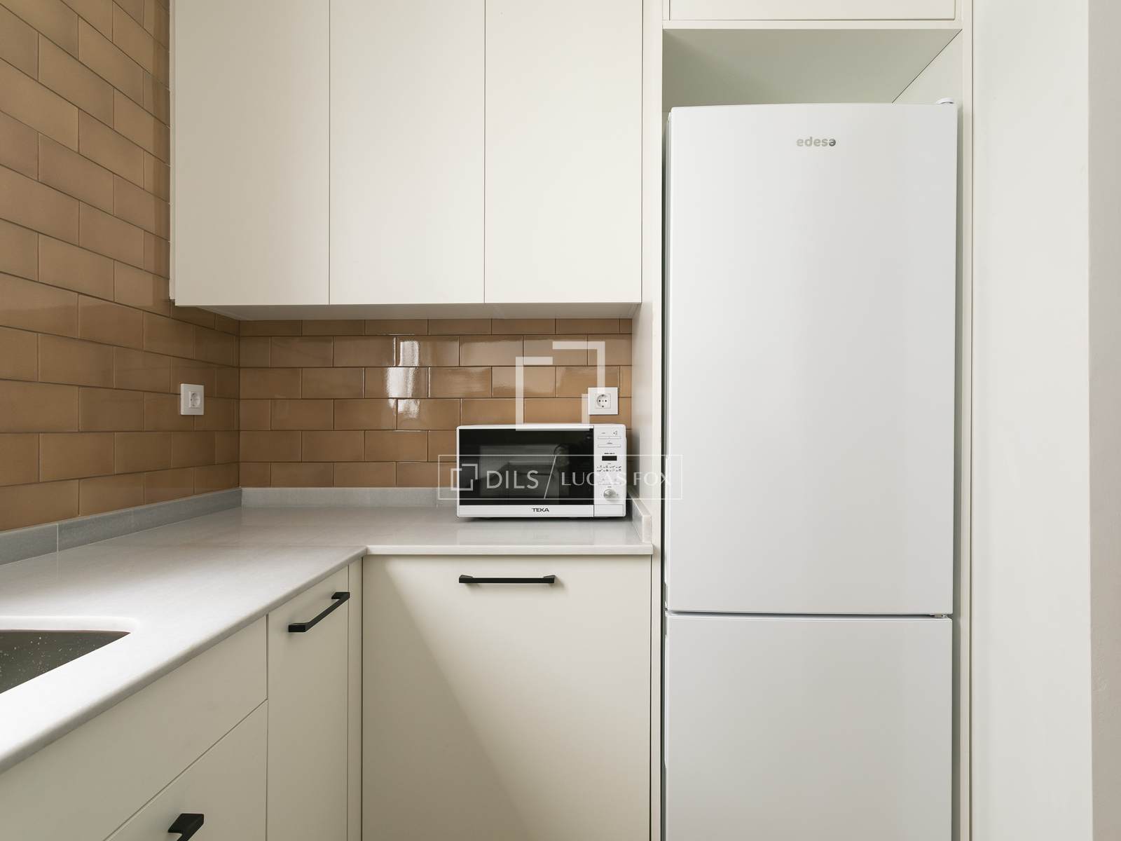 Apartment à Barcelona, Espagne 3 chambres, 87 m2 No. 161406