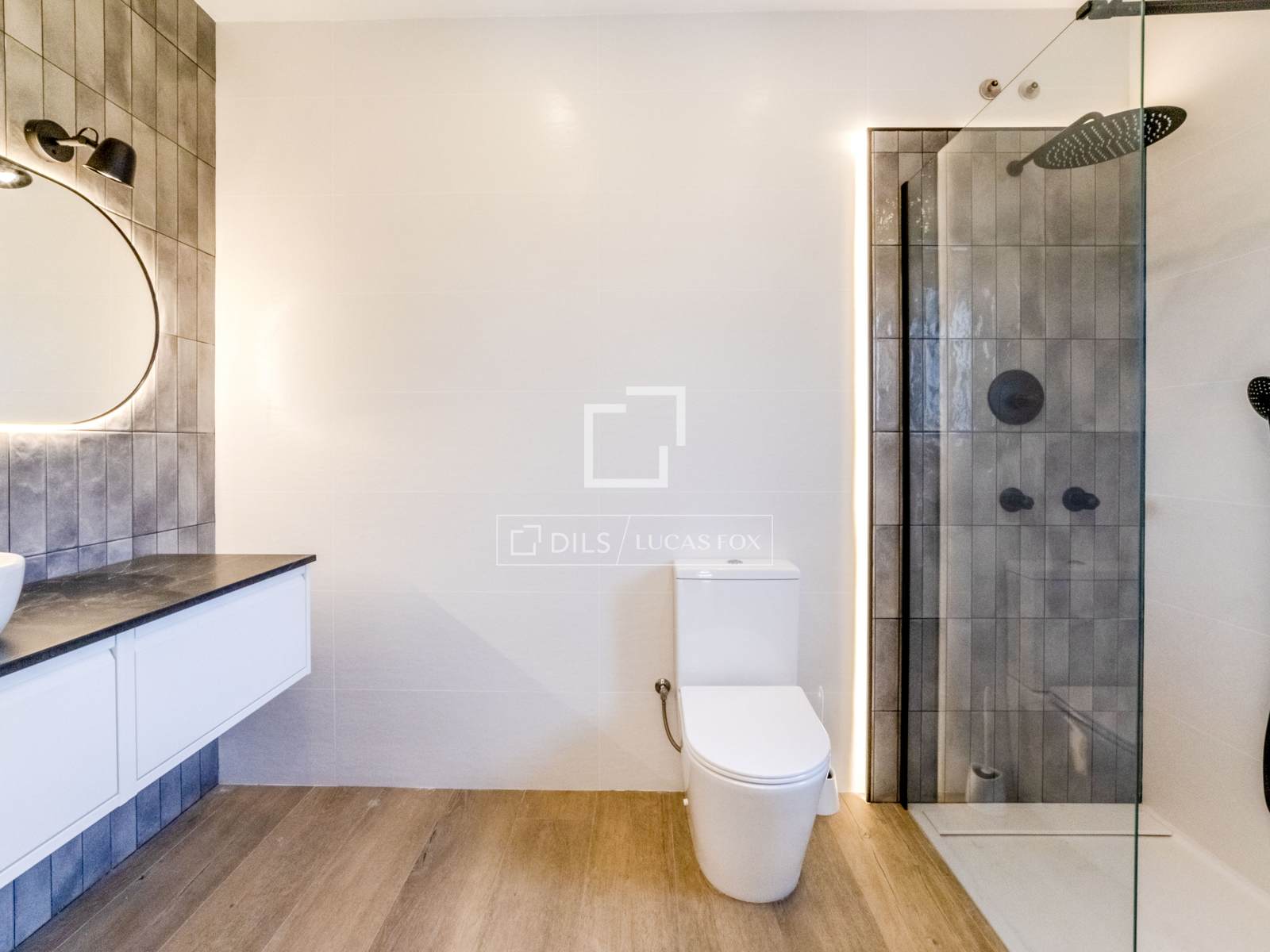 Villa in Sitges, Barcelona, Spain 5 bedrooms, 178 sq.m. No. 161411