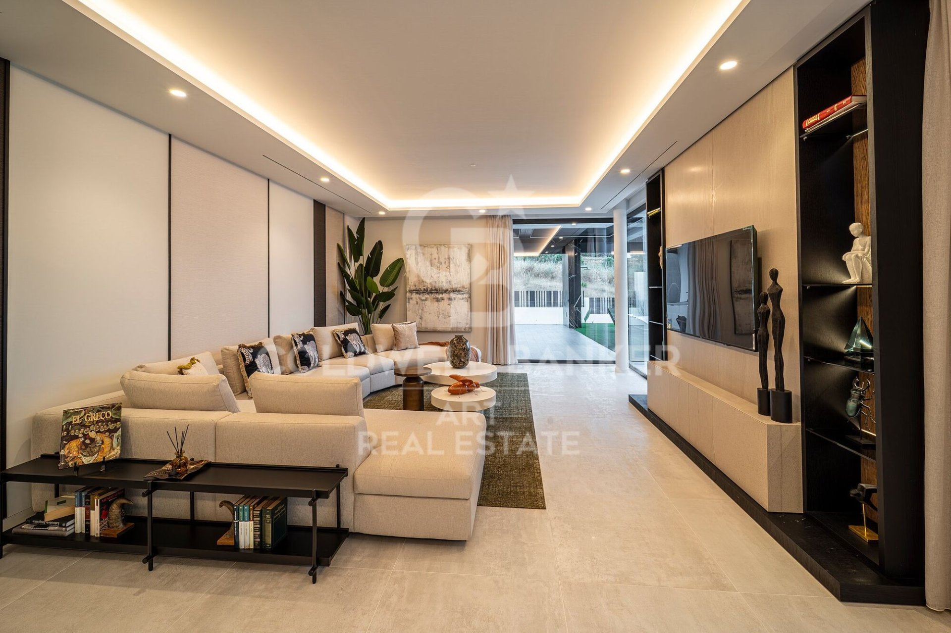 Villa in Benahavis, Malaga, Spain 6 bedrooms, 1182 sq.m. No. 157668