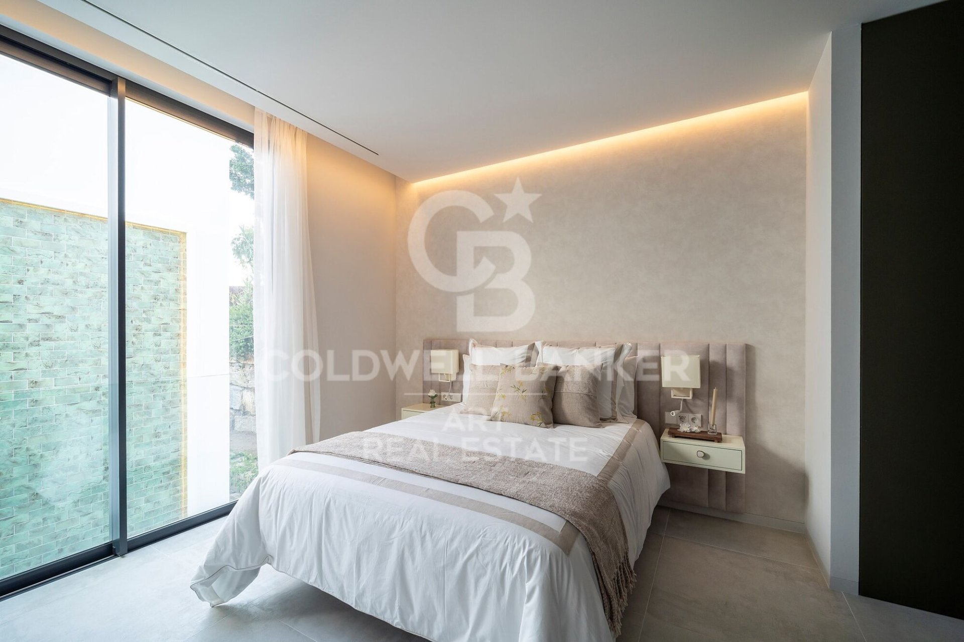 Villa in Benahavis, Malaga, Spain 6 bedrooms, 1182 sq.m. No. 157668