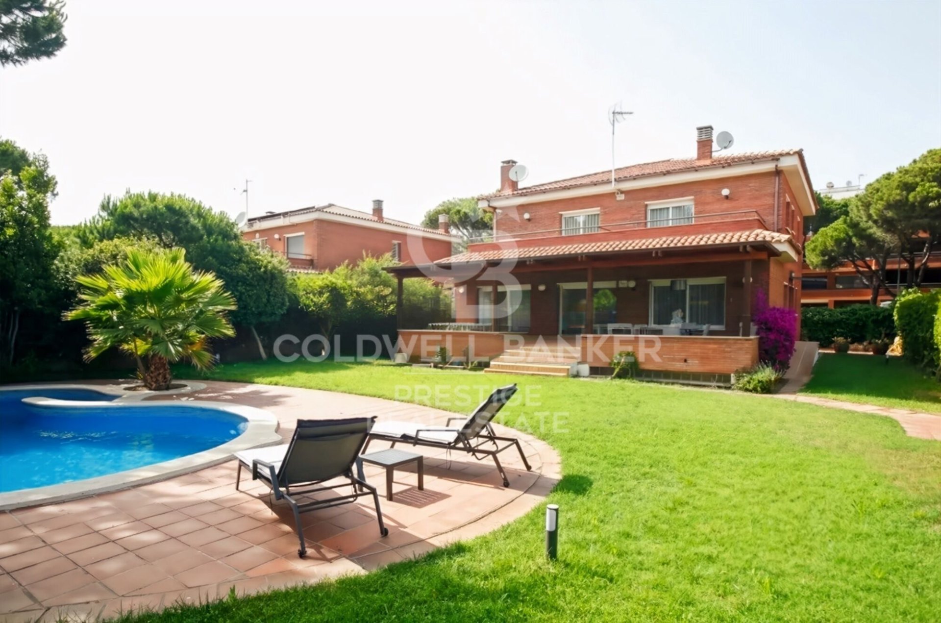 House à Gava, Barcelona, Espagne 6 chambres, 494 m2 No. 157665