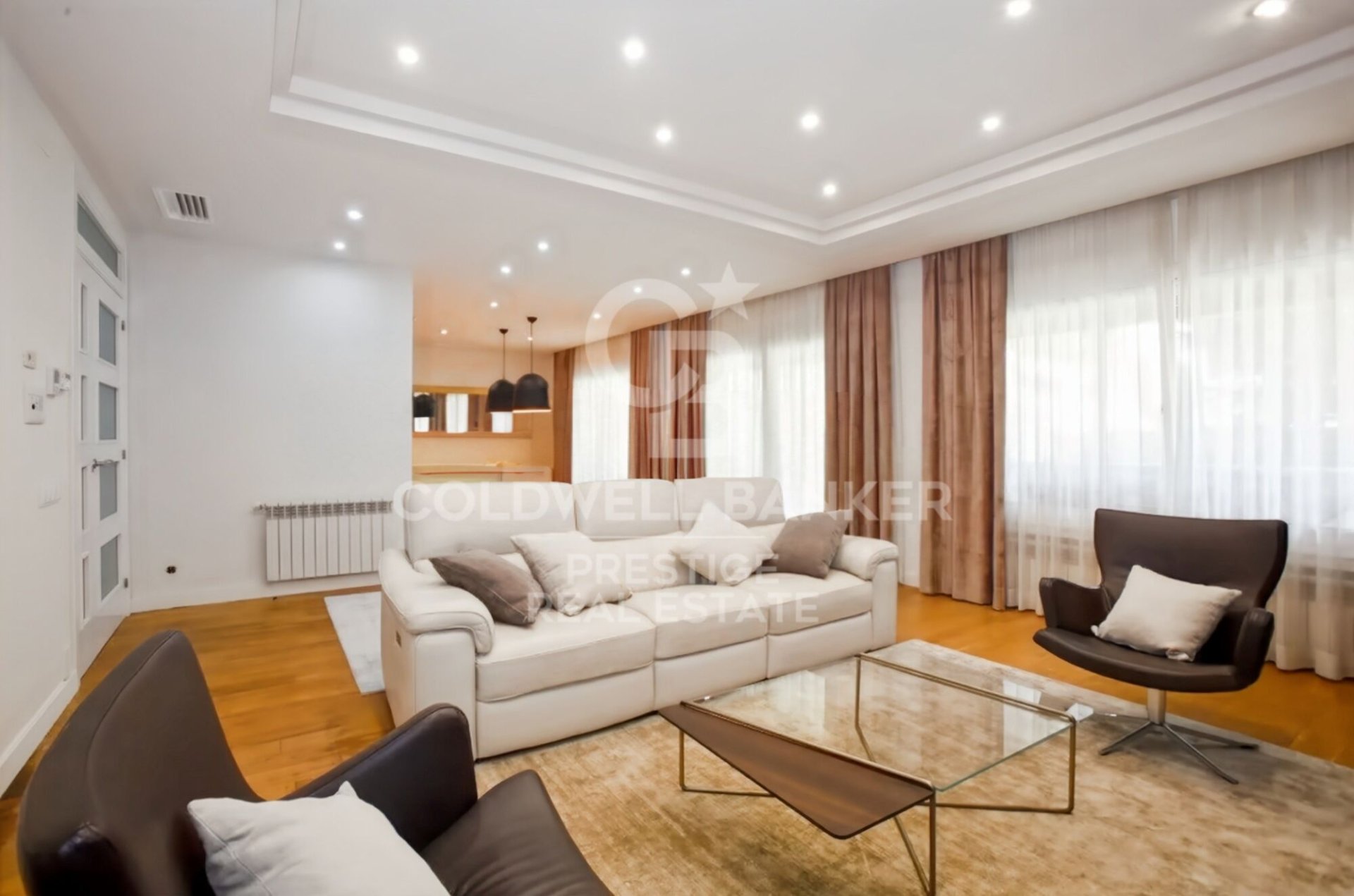 House à Gava, Barcelona, Espagne 6 chambres, 494 m2 No. 157665