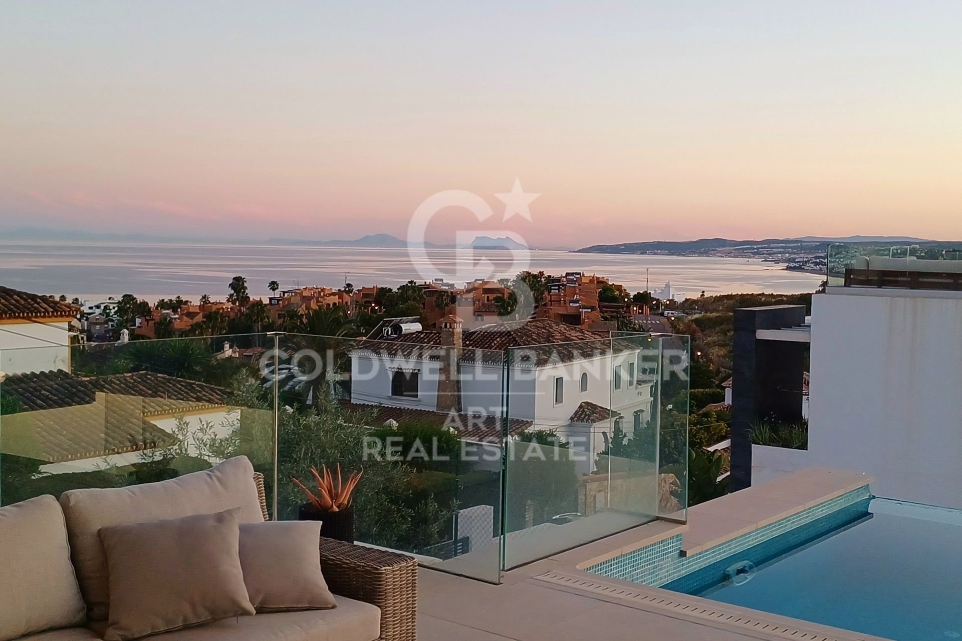 Villa en Estepona, Málaga, España 5 dormitorios, 508 m2 No. 157663